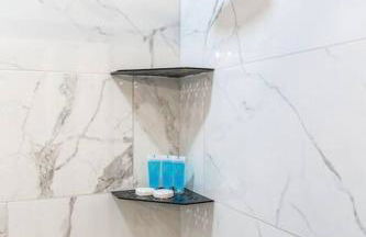 Beautifully Renovated Home Corner of ND and Angela - Foto 9