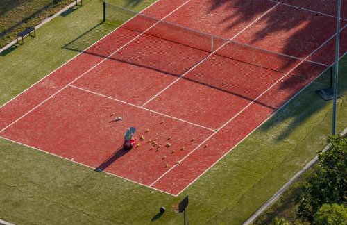 Villa Nella Foresta with private 66sqm heated pool, Whirlpool, Tennis court, Gym, Billiards, 4 en-suite bedrooms - Foto 6