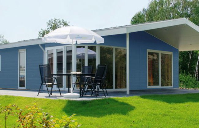 3 bedroom House in Nijkerk with swimming pool and terrace - Photo 1