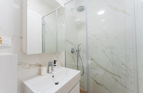 Flex SelfCheckIns 143 - Novaki -Terrace - 4 Bedrooms - Parking - Foto 14