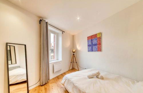 Le Victor Hugo - T2 cosy Horloge-Tassin - Foto 3