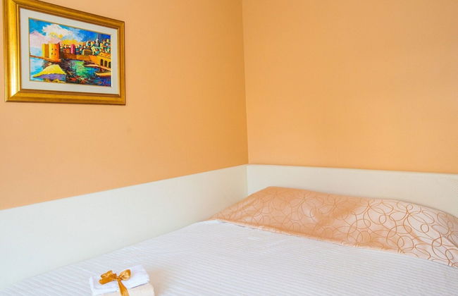 Apartment 3 Beaches With Free Parking - Photo 8