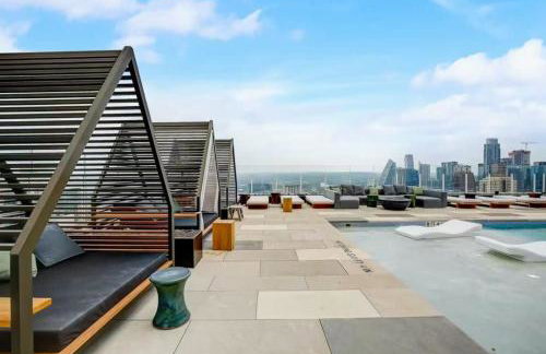 Luxury 2BR Rooftop Pool Austin by Barclé - Foto 6