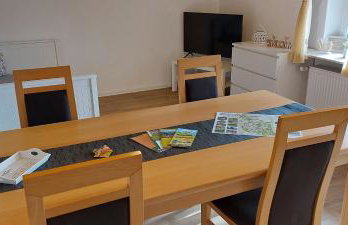 Tolle Untergeschoss-Wohnung für bis zu 5 Personen mit großem Garten und Terrasse - Photo 13