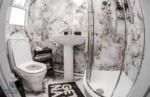 The Modern Suite 1BR Apartment Near Etihad Stadium & Coop Live - Foto 16