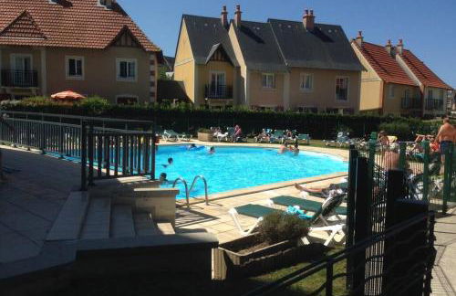 VILLA CATHY DUPLEX PLEIN SUD VUE PORT avec PISCINE INTERIEURE CHAUFFÉE - Foto 7