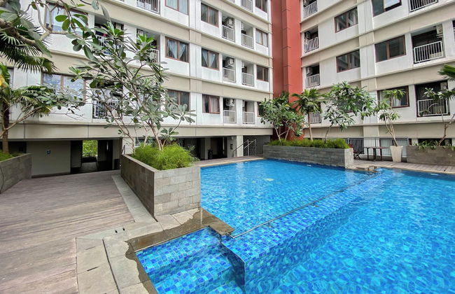 Minimalist and Cozy Studio LRT City Jatibening Apartment - Photo 26