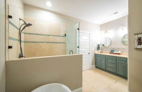 Elizabeth Bungalow, Fenced Yard, Fireplaces, Grill - Foto 41