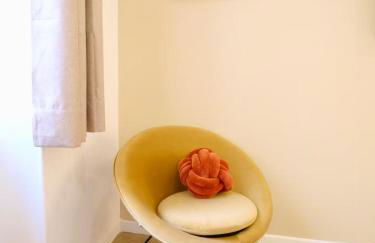 D-Day Suites - Photo 27