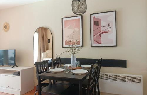 T1 Bis avec piscine vue golf et montagnes - Foto 17