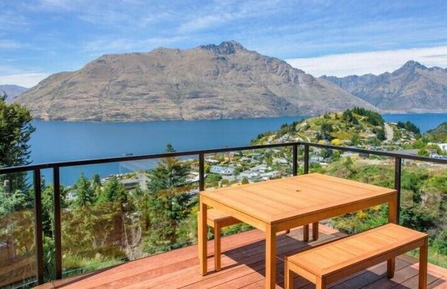 Newly Built Luxe House with Magnificent View - Foto 13