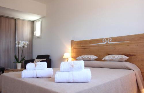 Villas CALA CORSA - 3 chambres piscine partagée chauffée - CALA ROSSA Porto-Vecchio - Villas entièrement Climatisées - Internet gratuit - Foto 25