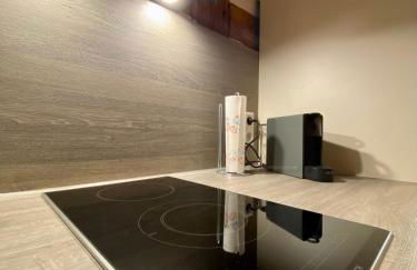 Mein MINI-HAUS - 2 Zimmer - Smart-TV - Stein & Holz - Foto 12