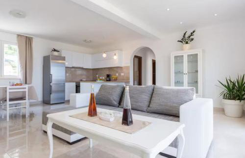 Mountain House with Sea View - Foto 15