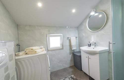 Apartments Vukelic - Photo 16