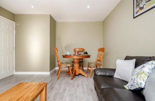 Remaj Serviced Accommodation, sleeps 7 & free parking - Foto 4