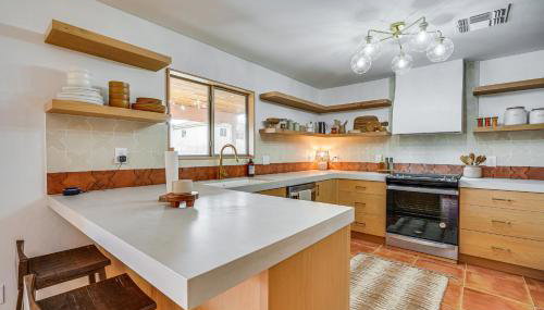 Gorgeous Green Valley Home Patio and Private Pool! - Foto 5