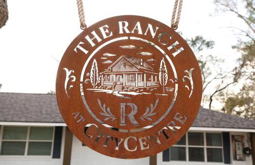 The Ranch at CityCentre ```` Luxury 3BR Villa with Private Pool, Spa & Gourmet Kitchen ```` - Foto 38