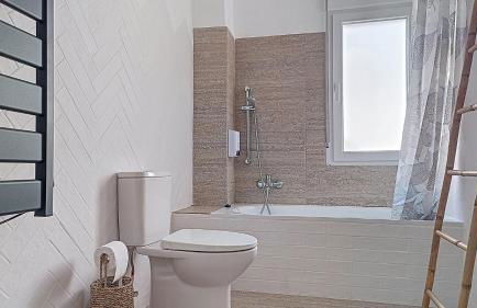 Charmante maison familiale 90 m avec patio 8 couchages - Foto 10