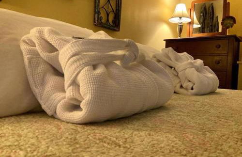 Rustic Cabin on 28-Acre Property in the Foothills of the Blue Ridge Mountains - Foto 39