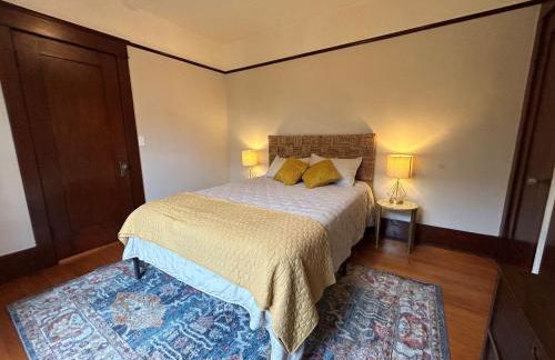 *Boho Bungalow-King-Backyard-Full Kitchen-W/D* - Foto 30