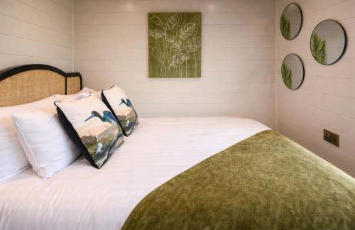 Staining Luxury Lodges - Photo 4