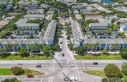 Modern 2BR2BA Pool Gym Near Airport #8 - Foto 46