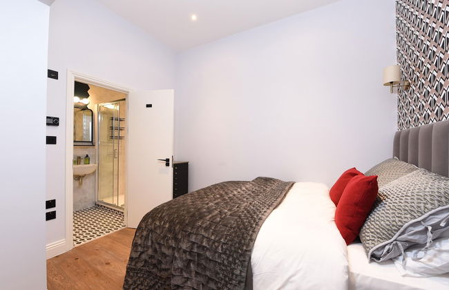 Stylish & Spacious Deluxe Apartments near Victoria Station - Foto 9