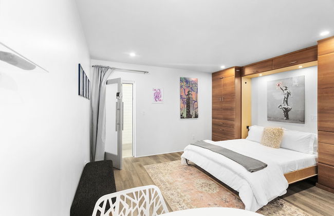 Modern Designer Studio with Pool - Foto 13