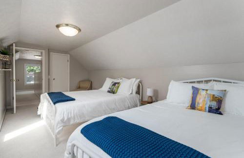 All Decked Out - Secluded getaway near beach access - Foto 45