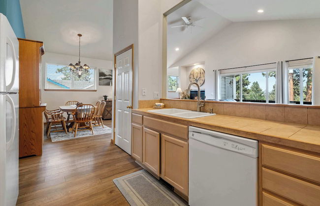 Taft at Old Mill - Pet-friendly & Near Downtown - Foto 7