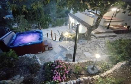 SILOM HOUSE - Photo 18