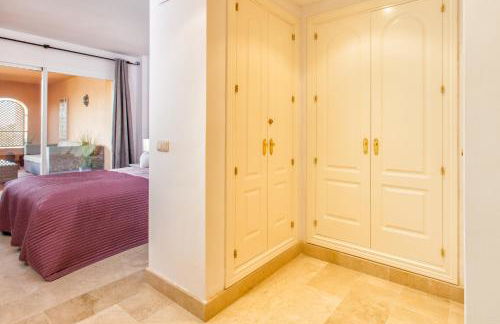 Elviria Apartment - Photo 13