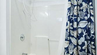 Historic Barker Cottage near Gettysburg - Foto 3, Shower