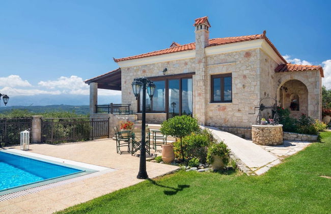 Villa in Tavronitis With Pool & Stunning Views - Photo 22