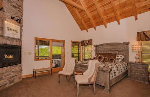 Splashing at the Bluff - Premier Smoky Mountain Views - Indoor Pool Spa - Luxury Cabin - Gatlinburg - Pigeon Forge - Foto 24