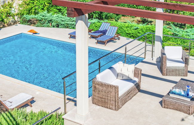 Spacious Detached Villa with Pool near Pula with sea View - Foto 14