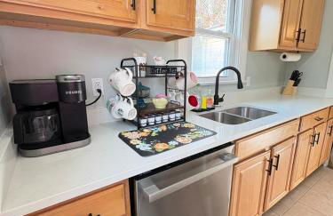 3 Bedrooms 4 Beds 2 Bathroom Single Family Home 5 Minutes to Quantico - Foto 10