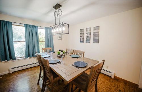 Spacious Country Home, Hot Tub, Fire Pit, Deck - Foto 9