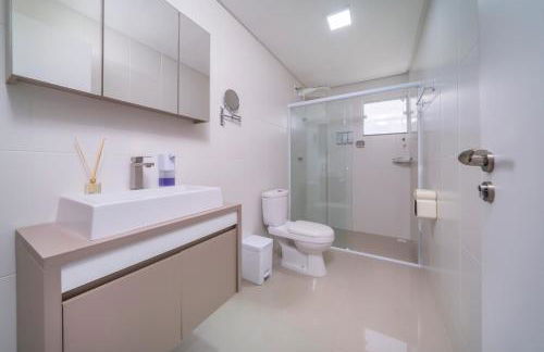 Encantador Apartamento 100m da Praia com vista mar - Foto 19