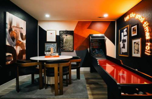 House of Noir Elan Stunning 6BR Designer Retreat - Photo 49