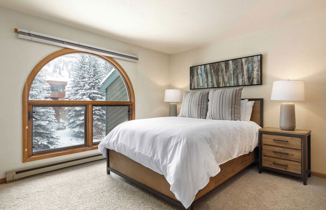 Riverside Condos A102 by Avantstay Condo Close To Downtown, Town Park & Ski Lift #8 - Foto 7