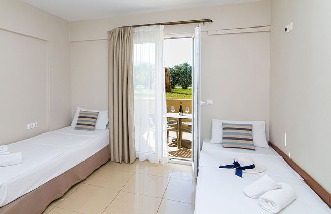 Theo Star Beach Hotel - Photo 80