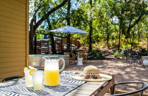 Urban Cowboy Villas - Heart of 704 - Foto 56