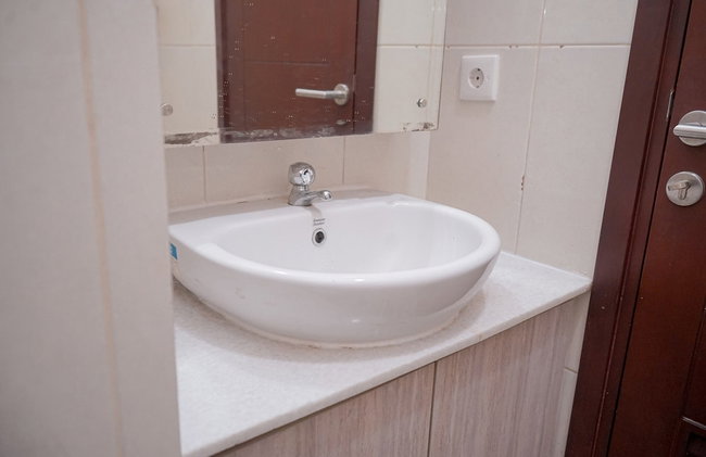 Comfy And Minimalist 2Br At Asatti Apartment - Foto 13