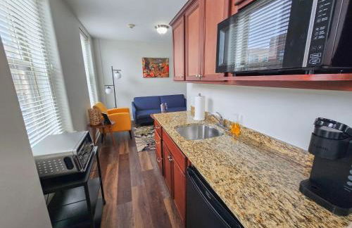 Gorgeous and Spacious Studio at the Historic Inman - 200 - Foto 7