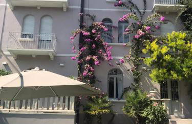 Villa Lucia mit Pool in Gardone Riviera, Gardasee - Photo 1