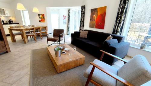 Luxuriöses, familienfreundliches Ferienhaus ,,Amy,, mit Whirlpoolwanne, Kamin und Garten - Foto 2