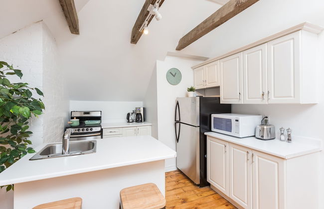 Applewood Suites - Palmerston Avenue - Photo 11