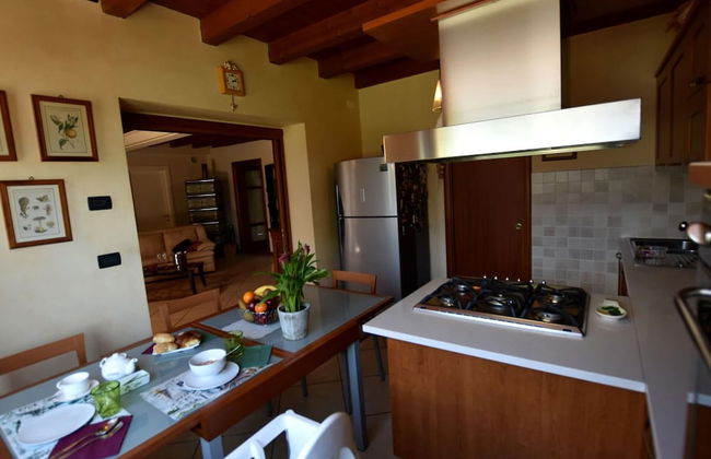 Flat in Villa, With Garden, Barbecue - Photo 12